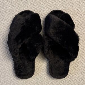 Black Plush Cross-Band Women's Slippers